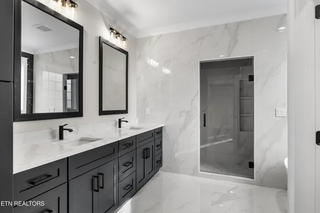 $724,900 | 100 Tigitsi Lane, Loudon, TN 37774