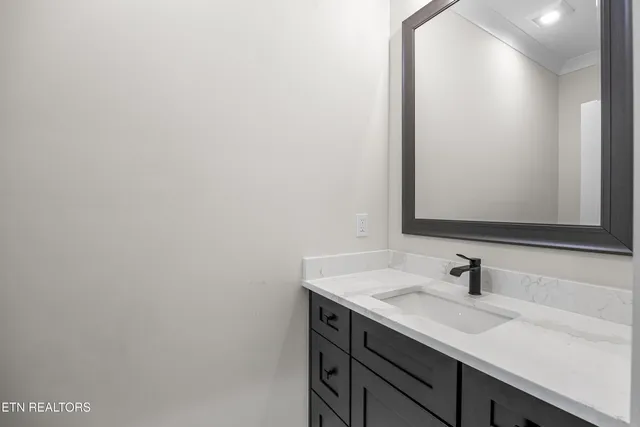 $724,900 | 100 Tigitsi Lane, Loudon, TN 37774