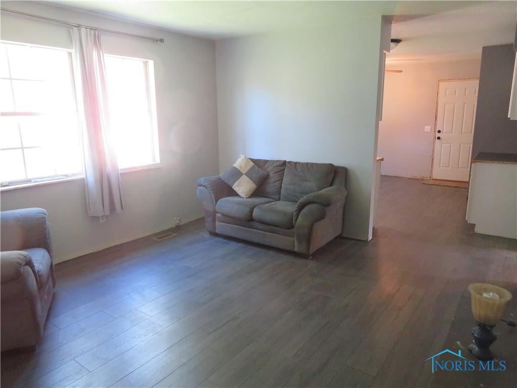 627 Rochelle Road Toledo, OH 43615 - Photo 10 of 21 Gallery Image 10