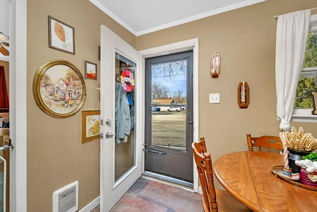 $89,000 | 721 Lincoln Street, Morris, IL 60450