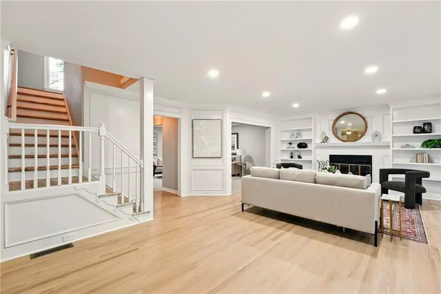 $559,000 | 1911 Woodmont Court Northeast, Marietta, GA 30062