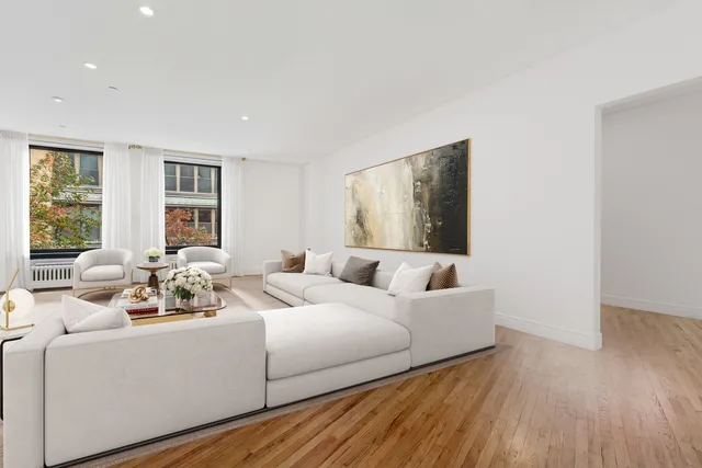 $3,375,000 | 652 Hudson Street, Unit 2E | West Village