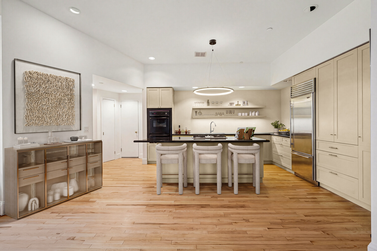 652 Hudson Street, Unit 2E Manhattan, NY 10014 - Photo 9 of 13