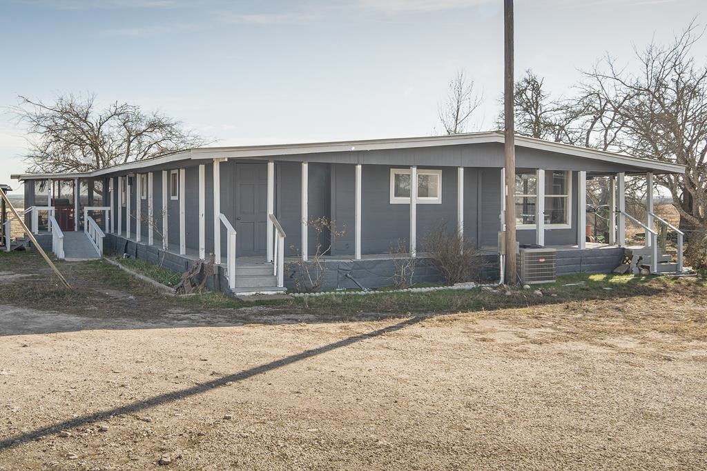 237 Sky Trail Harper, TX 78631 - Photo 5 of 23