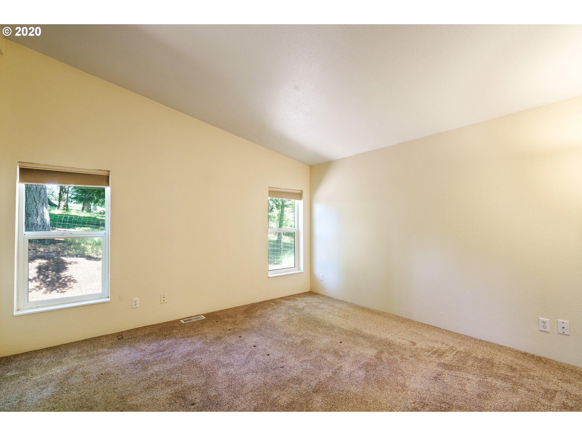 18177 Southwest Kramien Road Newberg, OR 97132 - Photo 10 of 29 Gallery Image 10