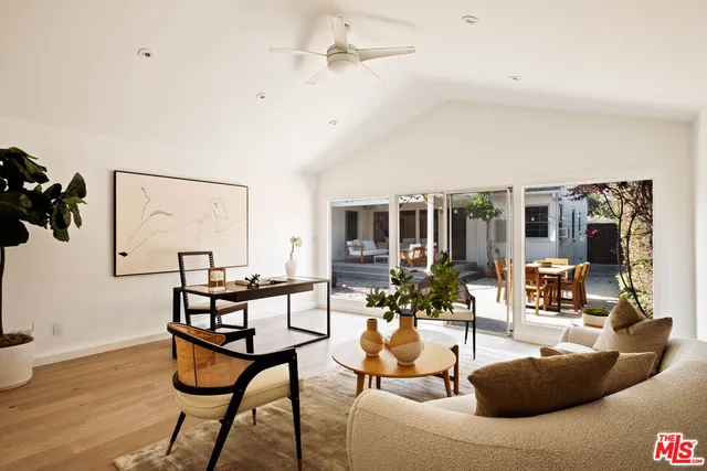 $2,100,000 | 1016 Indiana Court, Venice, CA 90291