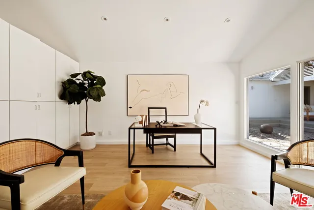 $2,100,000 | 1016 Indiana Court, Venice, CA 90291