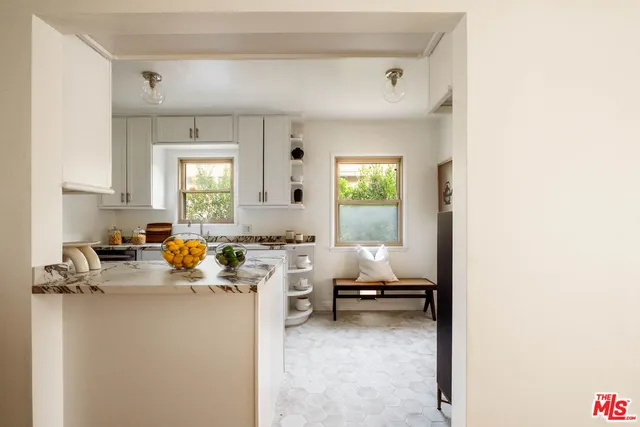 $2,100,000 | 1016 Indiana Court, Venice, CA 90291