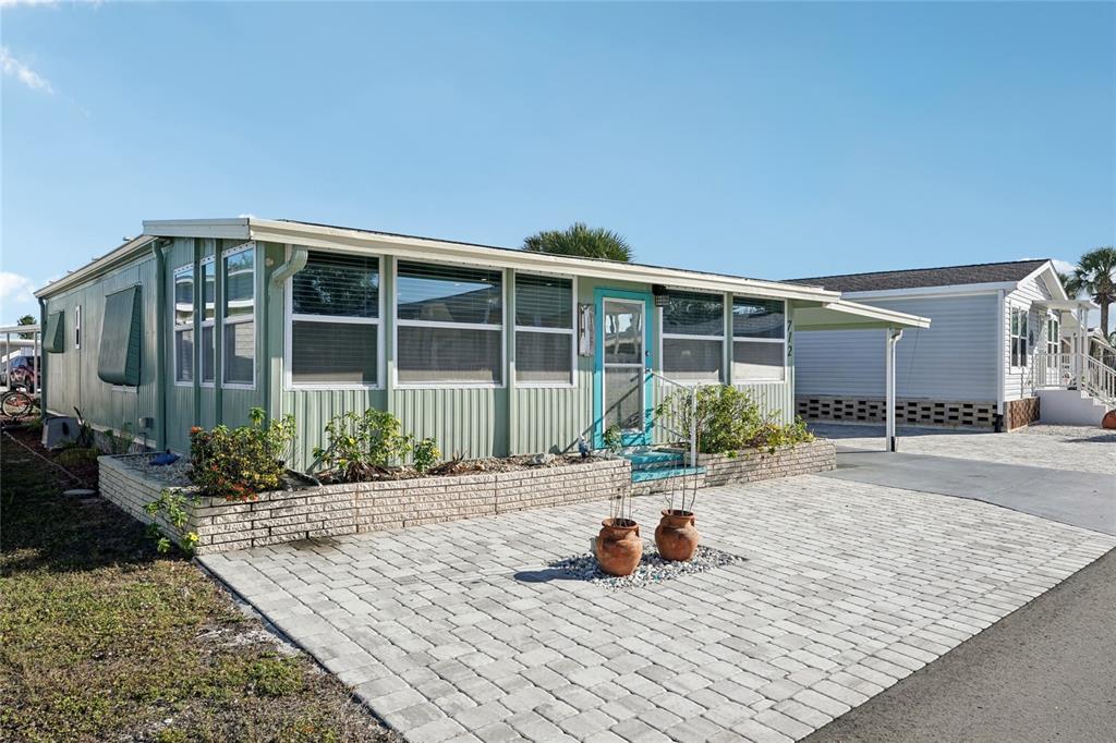 712 Roma Road Venice, FL 34285 - Photo 2 of 24