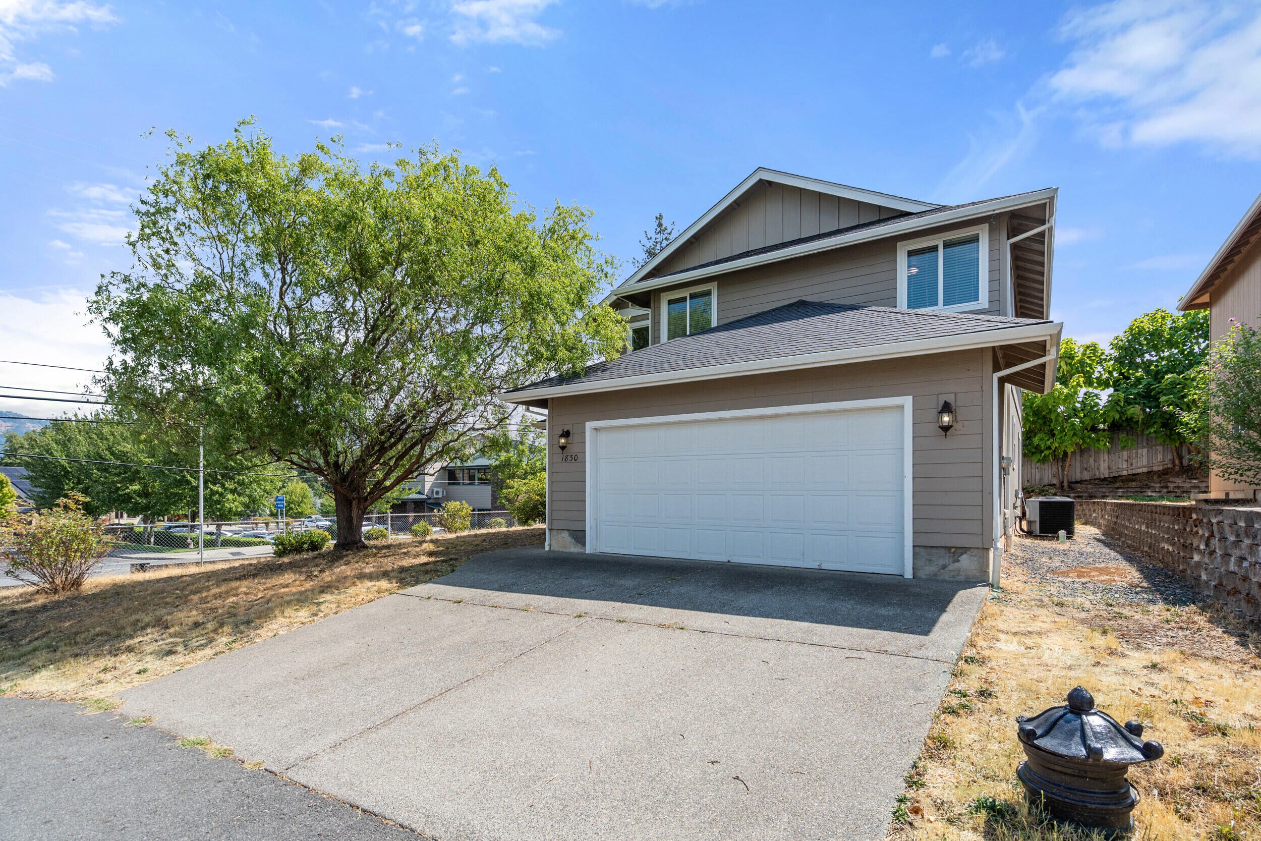 1830 allen creek rd, grants pass-03