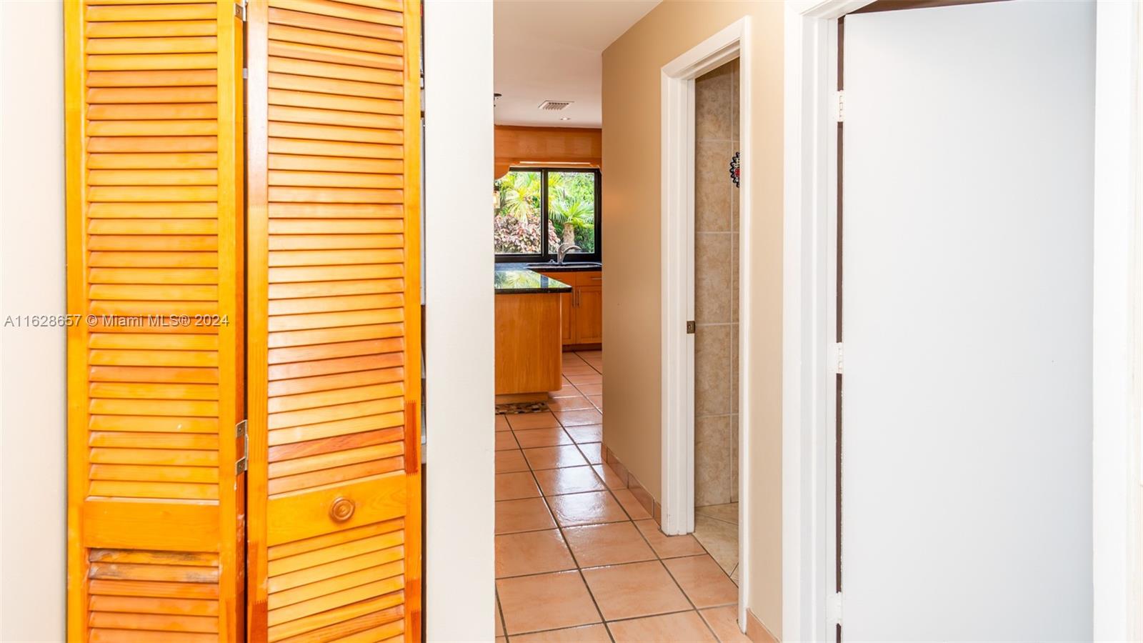 13565 Southwest 116th Terrace Miami, FL 33186 - Photo 16 of 30