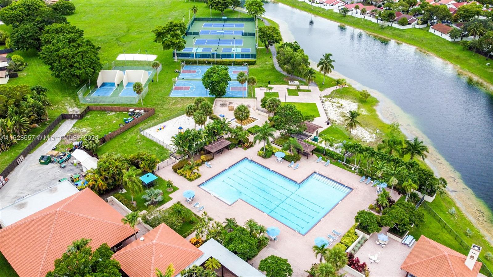 13565 Southwest 116th Terrace Miami, FL 33186 - Photo 29 of 30