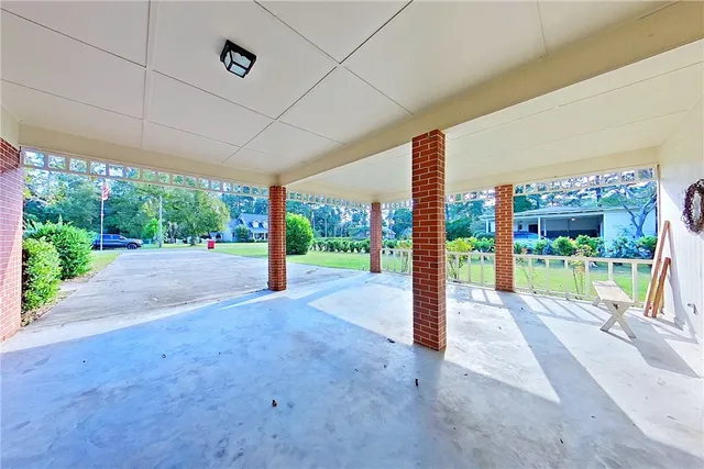 $309,000 | 118 Pinehurst Drive, Blackshear, GA 31516