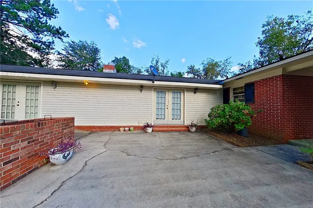 $309,000 | 118 Pinehurst Drive, Blackshear, GA 31516