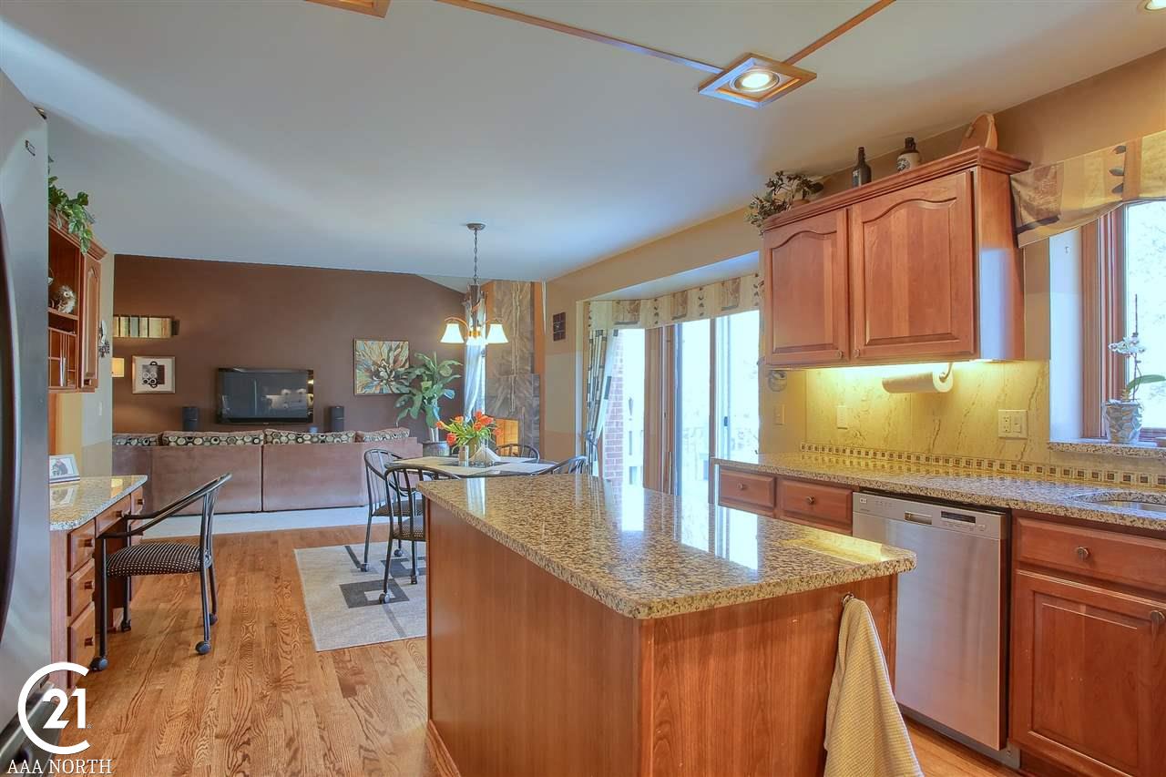 1399 Lakeview Drive Rochester Hills, MI 48306 - Photo 10 of 51
