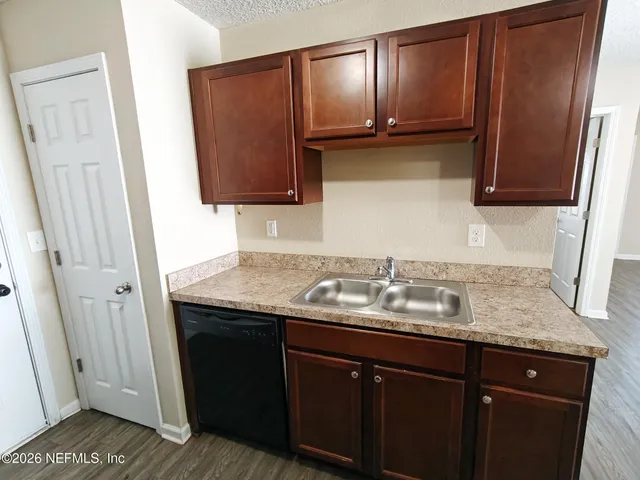 $1,750 | 8444 Hewitt Street, Jacksonville, FL 32244