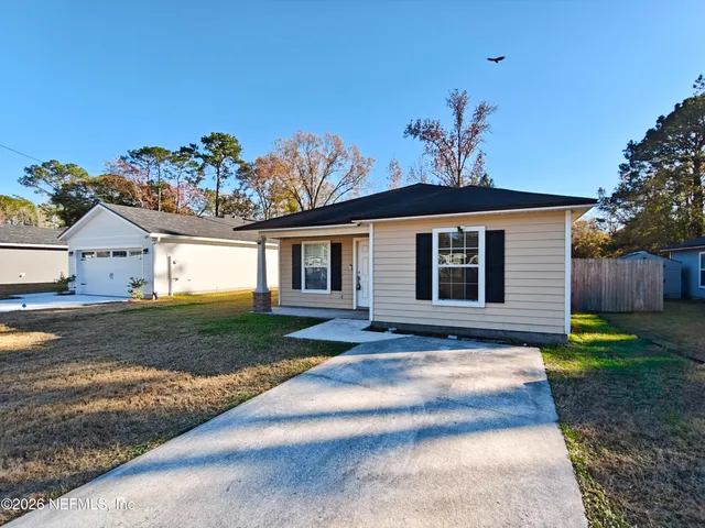 $1,750 | 8444 Hewitt Street, Jacksonville, FL 32244