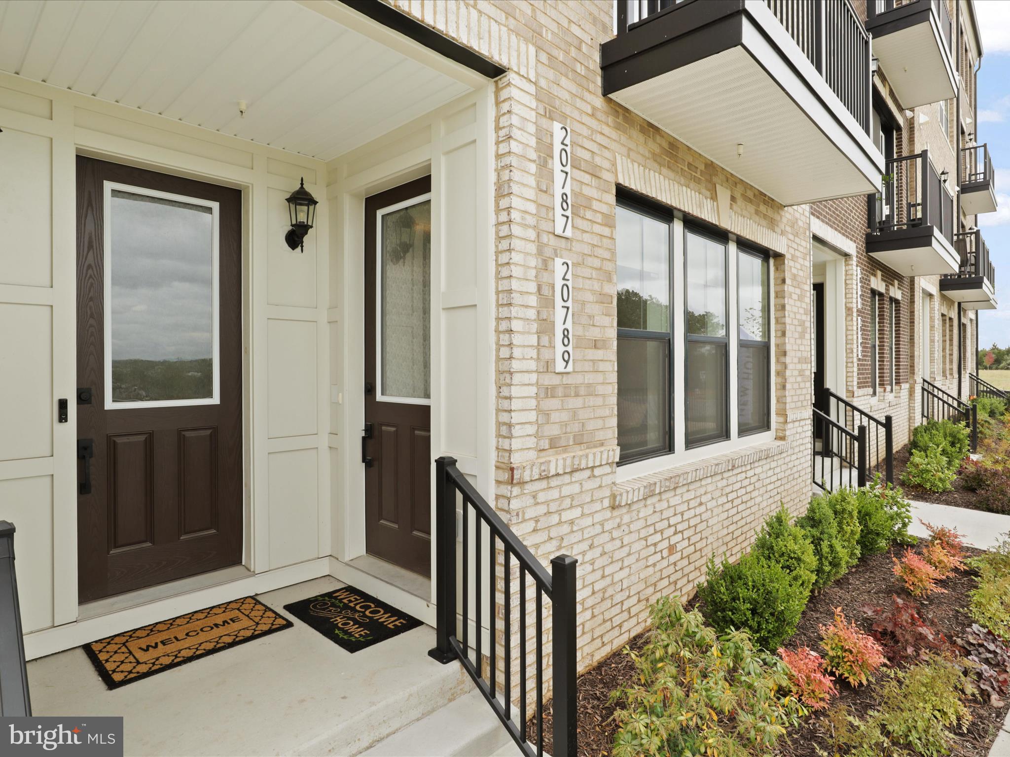 20789 Lamlash Terrace Ashburn, VA 20147 - Photo 5 of 46