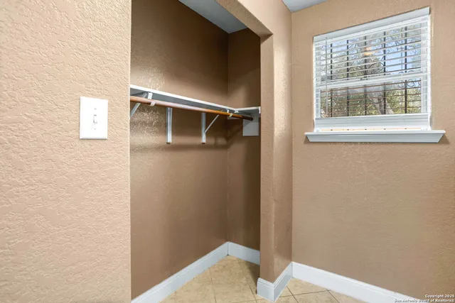 $1,125 | 236 East Dullnig Court, Unit 3, San Antonio, TX 78223