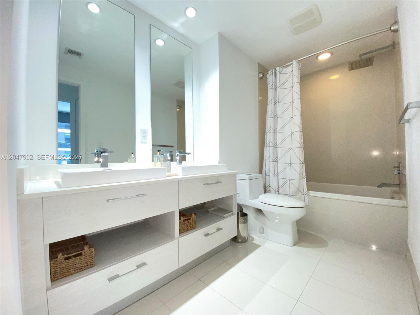 55 Southwest 9th Street, Unit 2102 Miami, FL 33130 - Photo 10 of 29