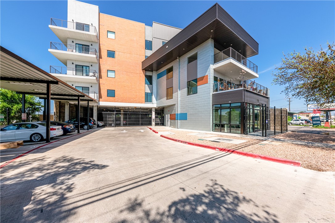 6444 Burnet Road, Unit 301 Austin, TX 78757 - Photo 1 of 1 Allandale Beauty, includes reserved tandem secured parking