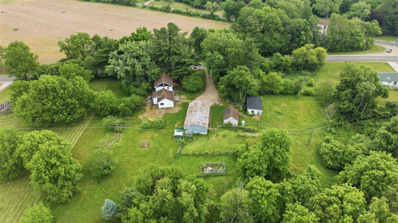 15684 Madron Lake Road Buchanan, MI 49107 - Photo 38 of 40