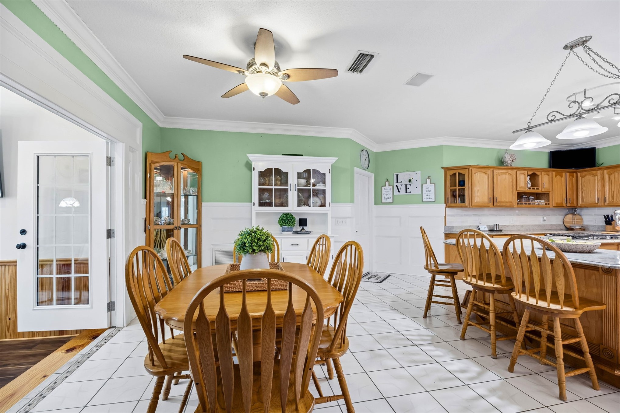 376488 Kings Ferry Road Hilliard, FL 32046 - Photo 28 of 73 a dining room with furniture and window