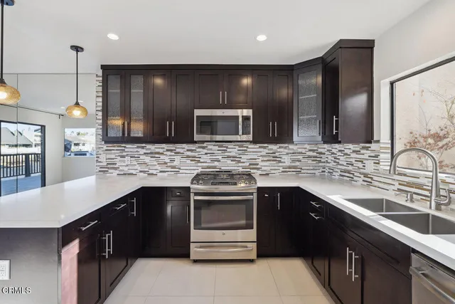 $1,730,000 | 4555 Falkirk Bay, Oxnard, CA 93035