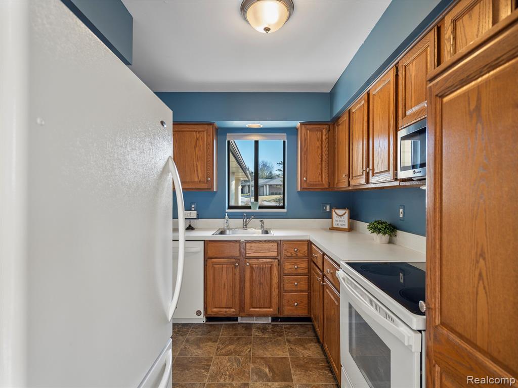 958 Wexford Way Rochester Hills, MI 48307 - Photo 9 of 23