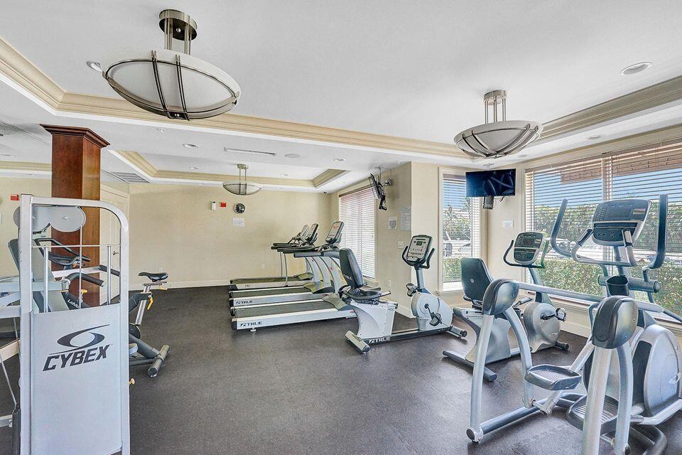 804 East Windward Way, Unit 608 Lantana, FL 33462 - Photo 31 of 33 a room with gym equipment