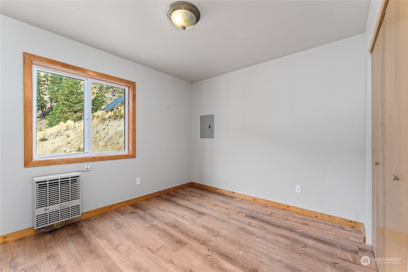 4180 Washington Creek Road Chelan, WA 98816 - Photo 25 of 38 Gallery Image 25