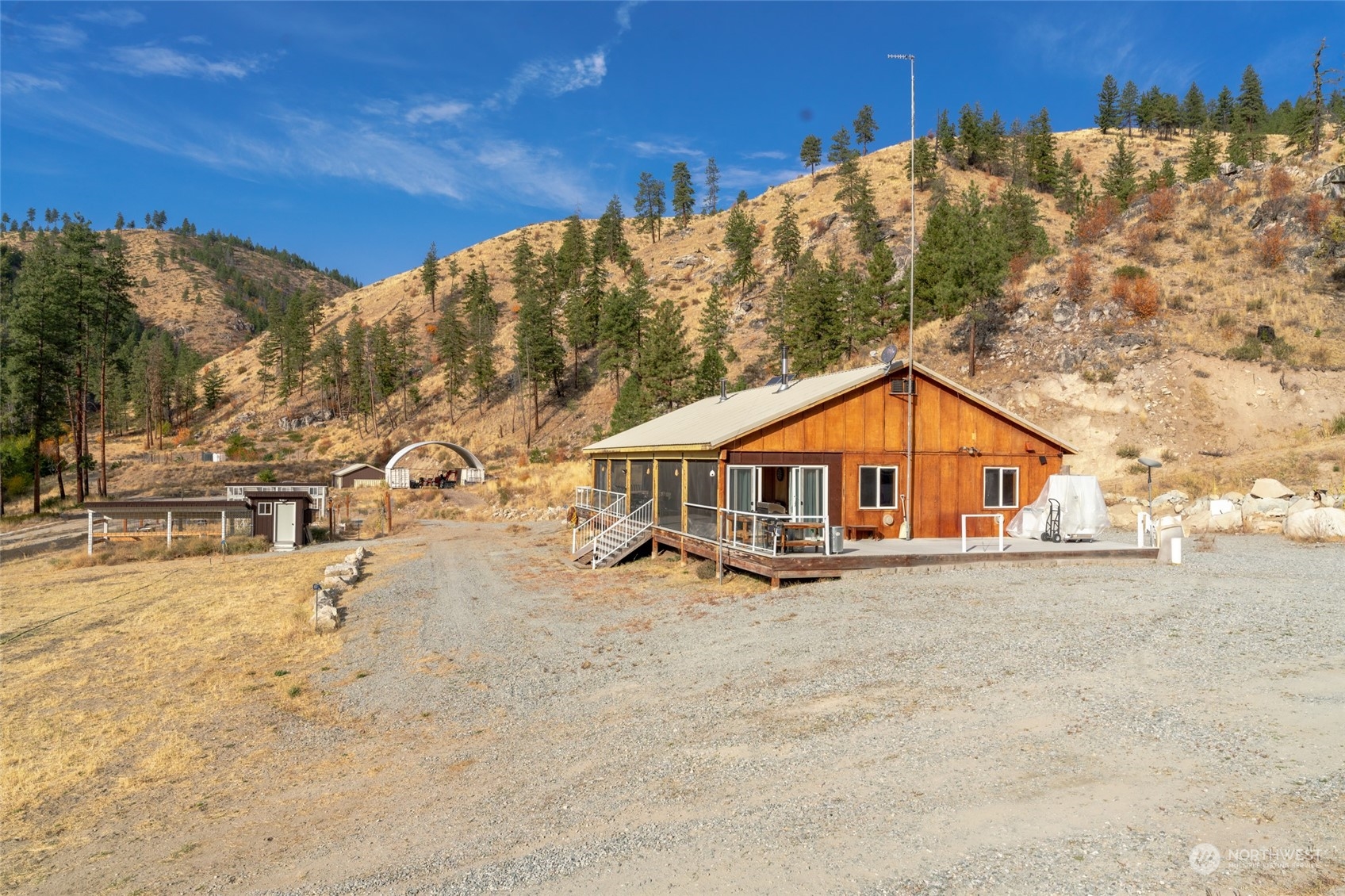 4180 Washington Creek Road Chelan, WA 98816 - Photo 7 of 38 Gallery Image 7