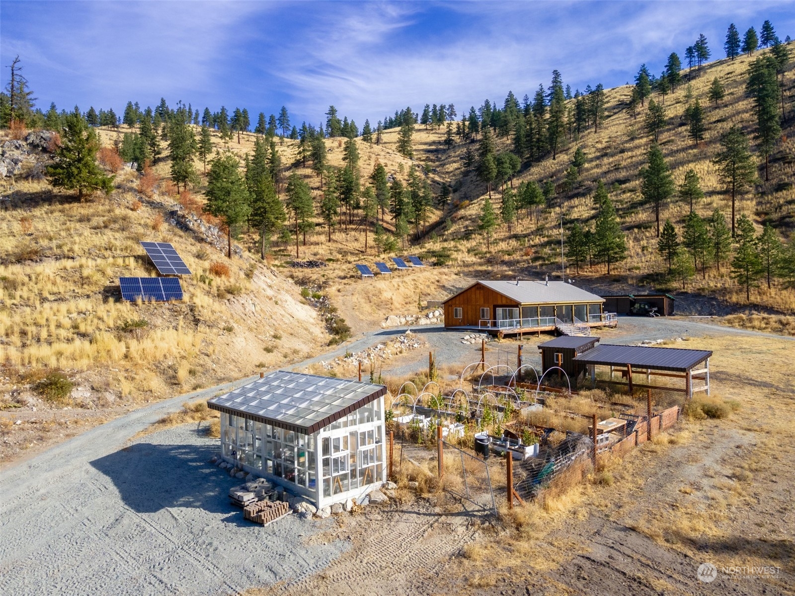 4180 Washington Creek Road Chelan, WA 98816 - Photo 9 of 38 Gallery Image 9