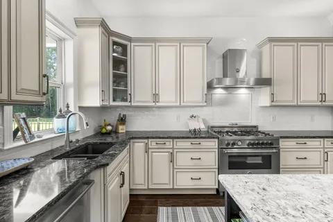 $1,650,000 | 1007 Emerald Bay Drive, Destin, FL 32541