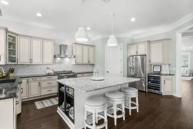 $1,650,000 | 1007 Emerald Bay Drive, Destin, FL 32541