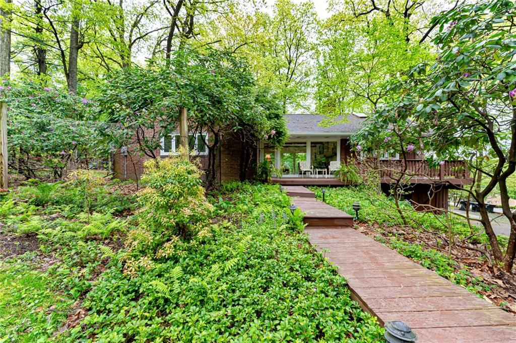 441 Brooks Road Wexford, PA 15090 - Photo 2 of 25 Gallery Image 2