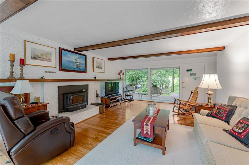 441 Brooks Road Wexford, PA 15090 - Photo 3 of 25 Gallery Image 3