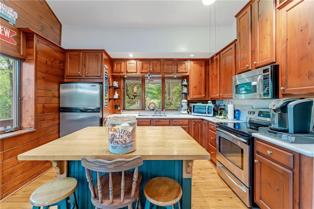 441 Brooks Road Wexford, PA 15090 - Photo 9 of 25 Gallery Image 9