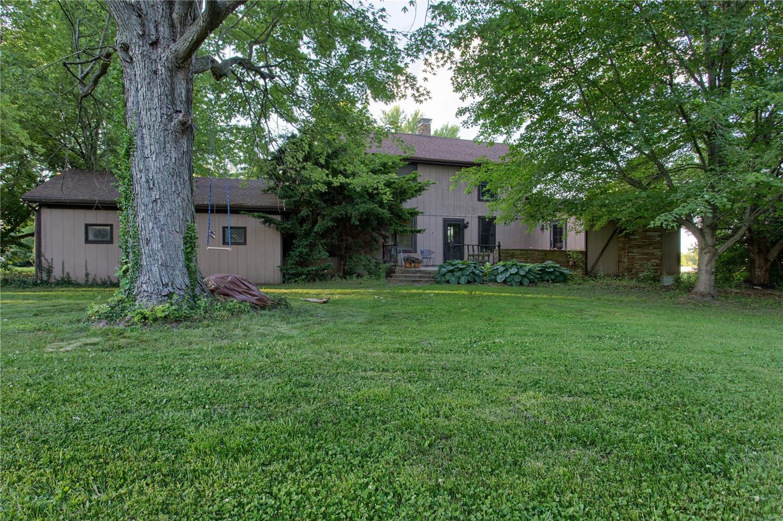 1800 Gilbreath Road Troy, IL 62294 - Photo 1 of 65 Gallery Image 1