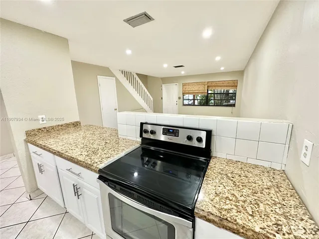 $2,250 | 10554 Northwest 3rd Street, Pembroke Pines, FL 33026