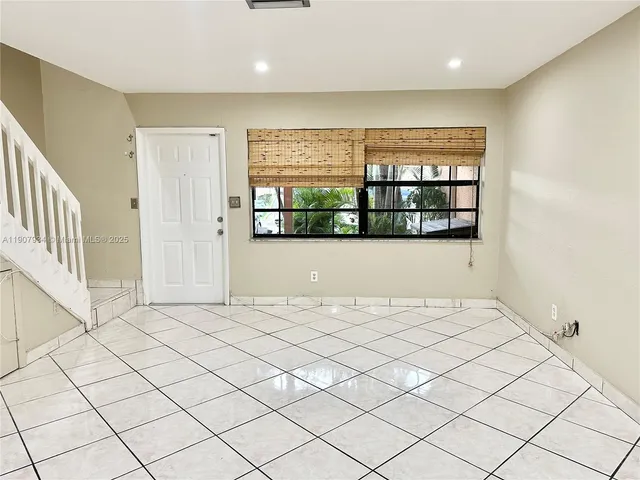 $2,250 | 10554 Northwest 3rd Street, Pembroke Pines, FL 33026