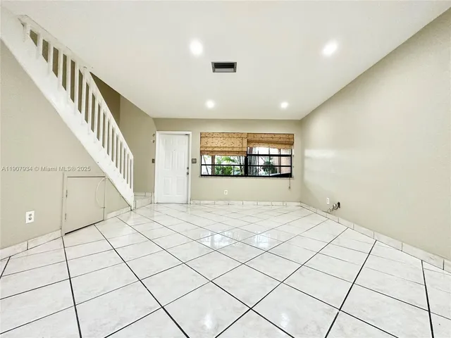 $2,250 | 10554 Northwest 3rd Street, Pembroke Pines, FL 33026