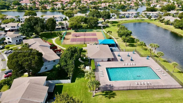 $2,250 | 10554 Northwest 3rd Street, Pembroke Pines, FL 33026