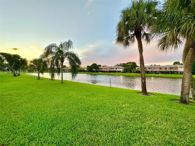 $2,250 | 10554 Northwest 3rd Street, Pembroke Pines, FL 33026