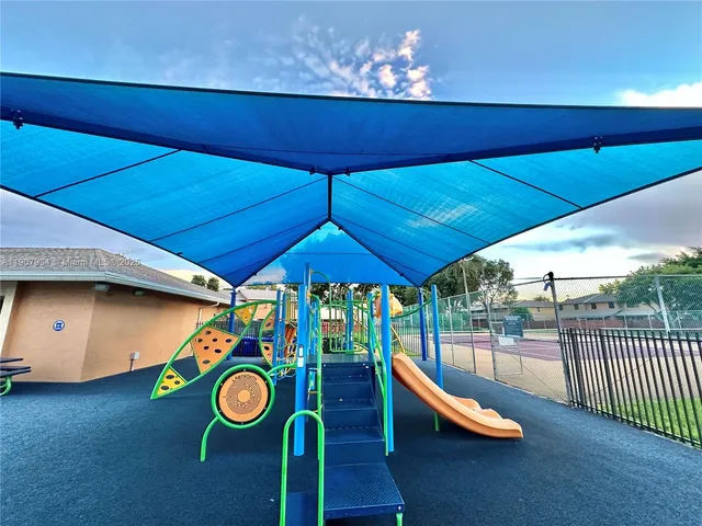 $2,250 | 10554 Northwest 3rd Street, Pembroke Pines, FL 33026