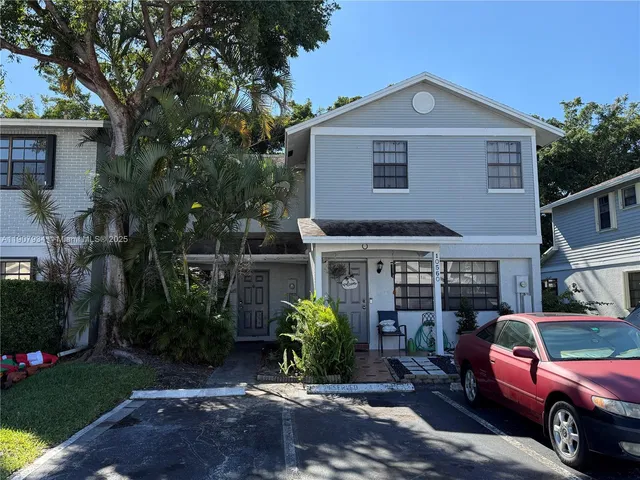 $2,250 | 10554 Northwest 3rd Street, Pembroke Pines, FL 33026