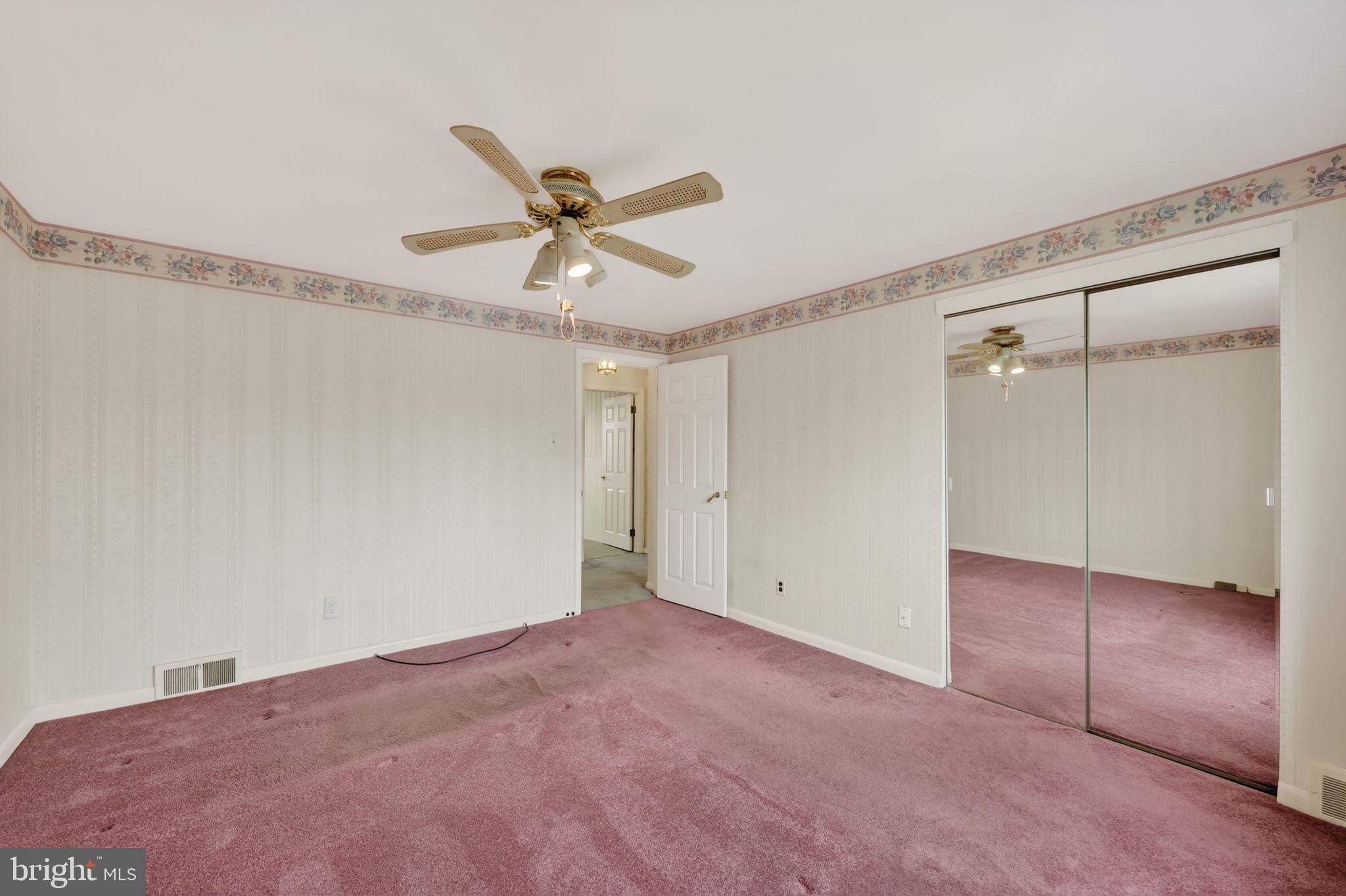 948 Grant Road Folcroft, PA 19032 - Photo 18 of 31 a view of an empty room