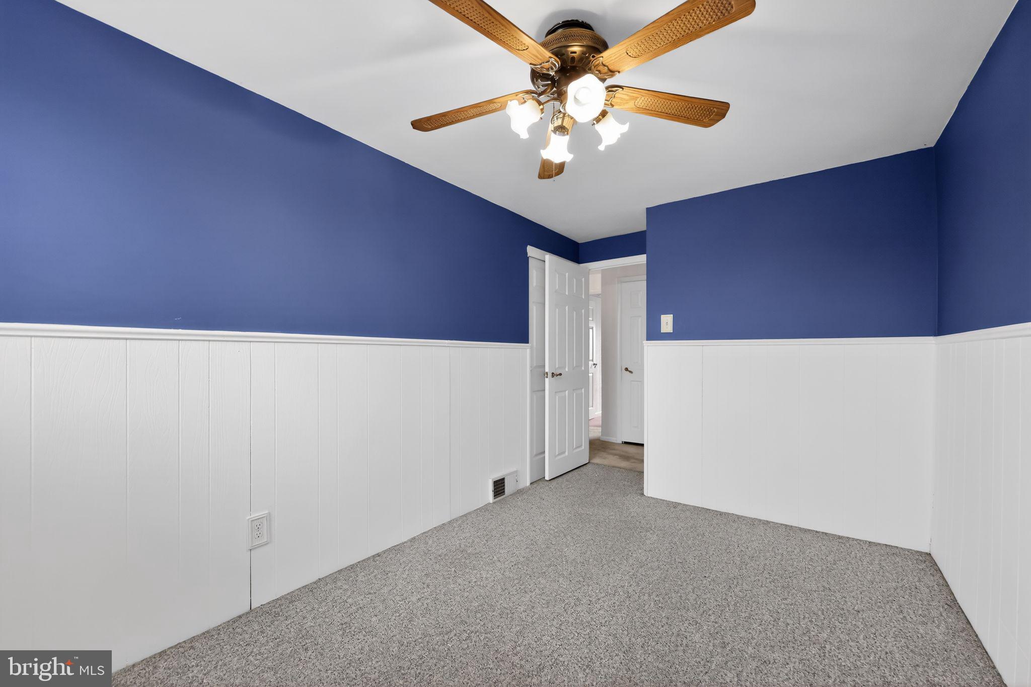 948 Grant Road Folcroft, PA 19032 - Photo 22 of 31 a view of an empty room