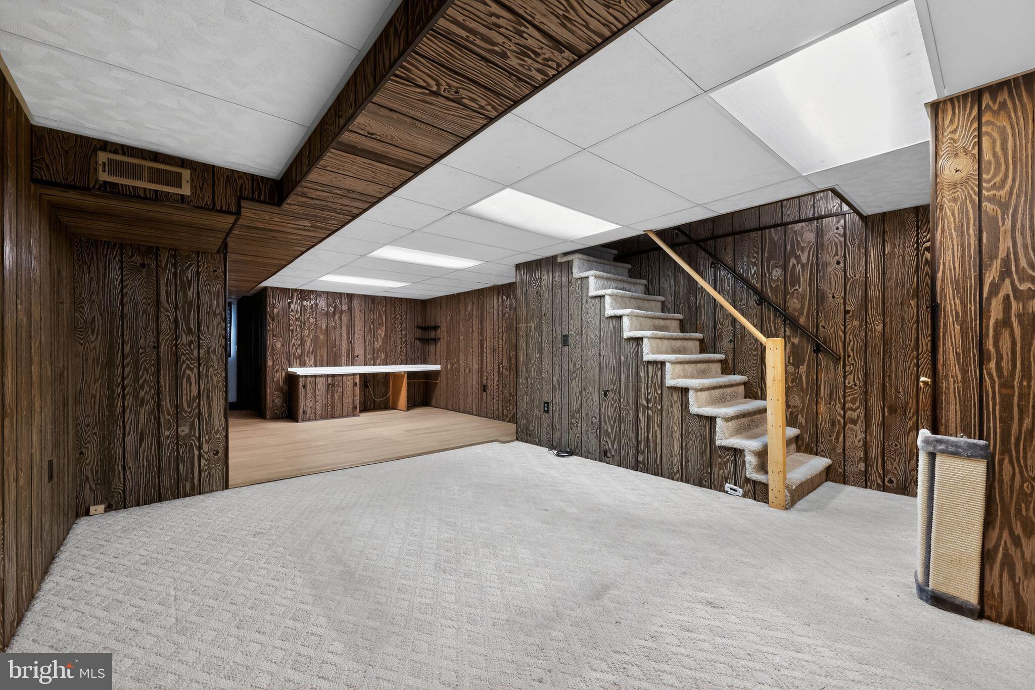 948 Grant Road Folcroft, PA 19032 - Photo 25 of 31