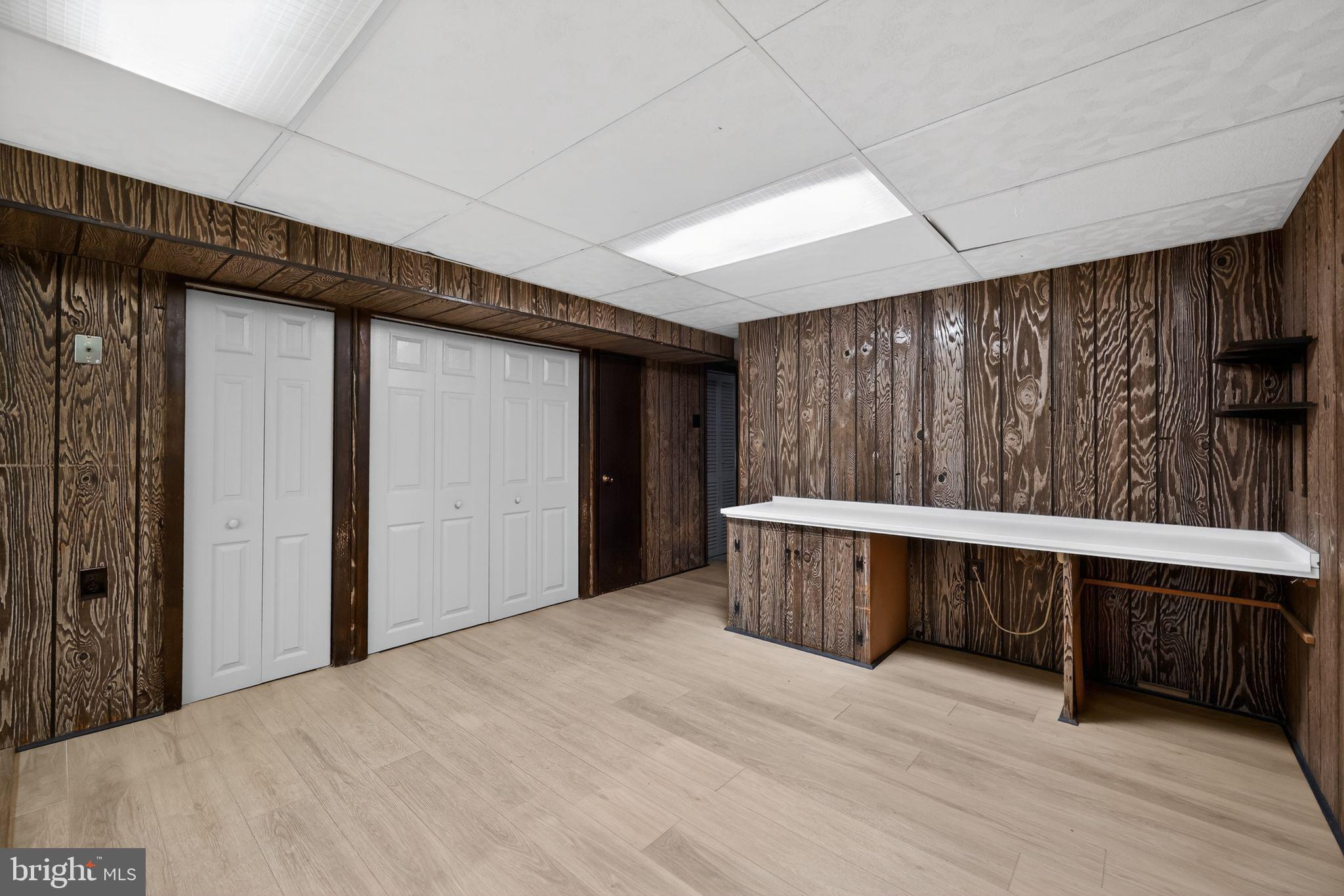 948 Grant Road Folcroft, PA 19032 - Photo 27 of 31 a view of furniture and wooden floor